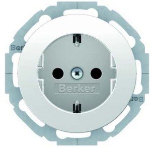 Berker R.CLASSIC GNIAZDO SCHUKO