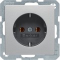 Berker Q.1 / Q.3 GNIAZDO SCHUKO alu